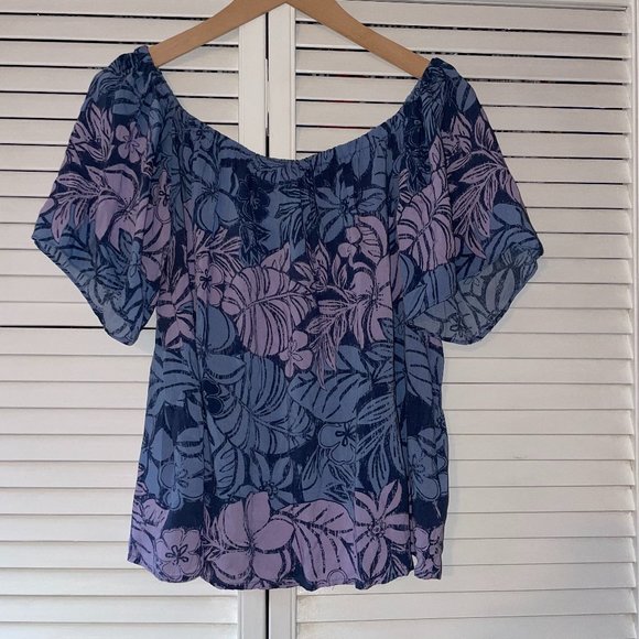 GAP Tops - GAP Off the Shoulder Hawaiian Print Blouse
